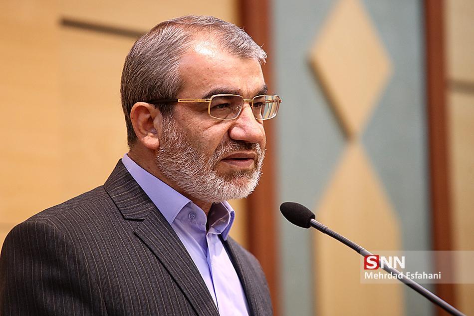 کدخدایی: ادعای تهدید به رد صلاحیت نمایندگان دروغی آشکار کدخدایی: ادعای تهدید به رد صلاحیت نمایندگان دروغی آشکار است، به وسیله مراجع قضایی پیگیری خواهیم کرد